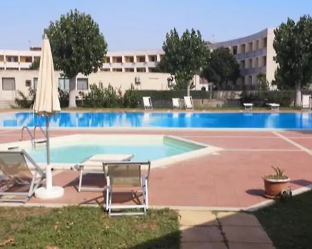 Feriehus A Schiera In Villaggio Metatur