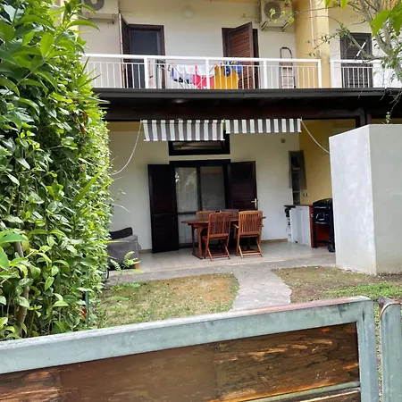 Feriehus A Schiera In Villaggio Metatur Metaponto